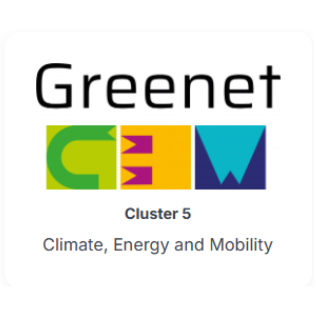 Aparece una imagen que muestra el logotipo de Greenet, asociado al Clúster 5 del programa Horizonte Europa. En el centro, se destacan las letras "CEM" con colores llamativos y formas geométricas. Debajo, se lee "Climate, Energy and Mobility", indicando su enfoque temático.